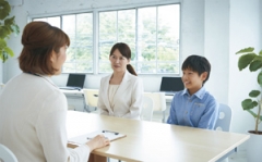 保護者・生徒と塾をつなぐ個別面談